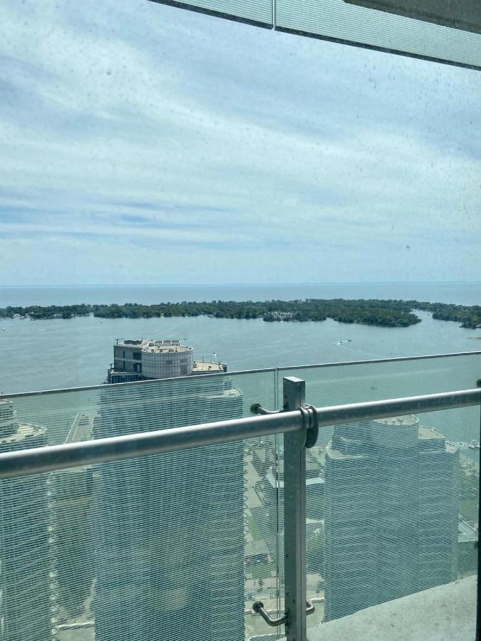 Ihost Suites Ice Condo Toronto Esterno foto
