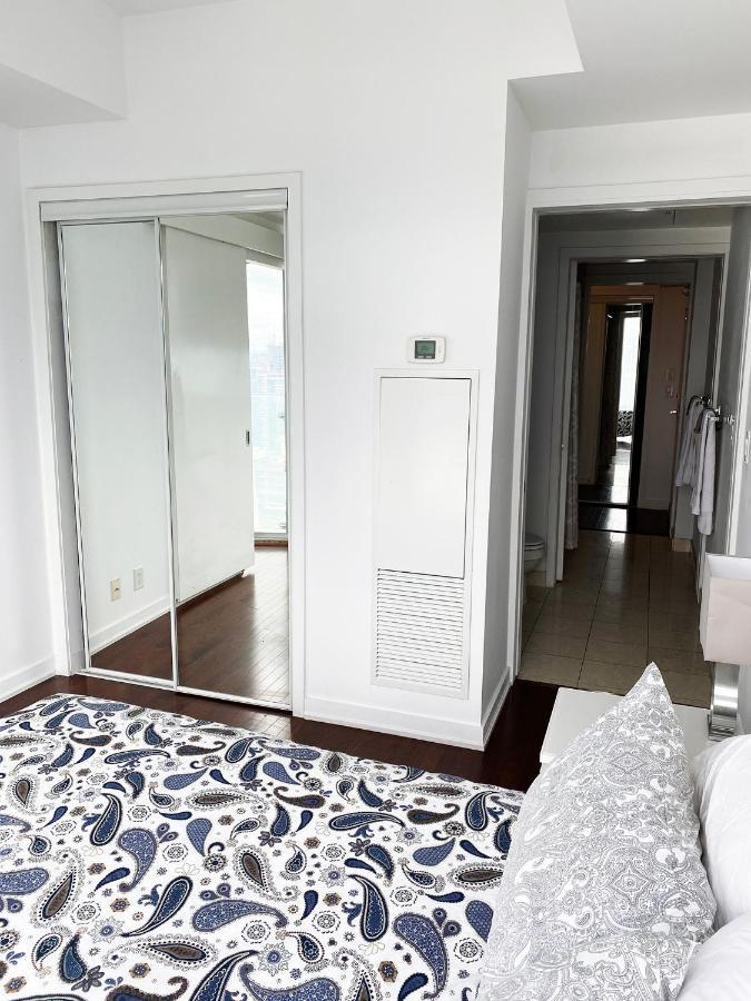 Ihost Suites Ice Condo Toronto Esterno foto