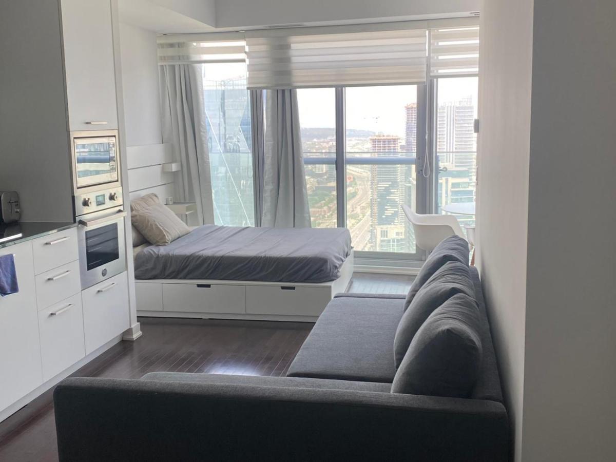 Ihost Suites Ice Condo Toronto Esterno foto