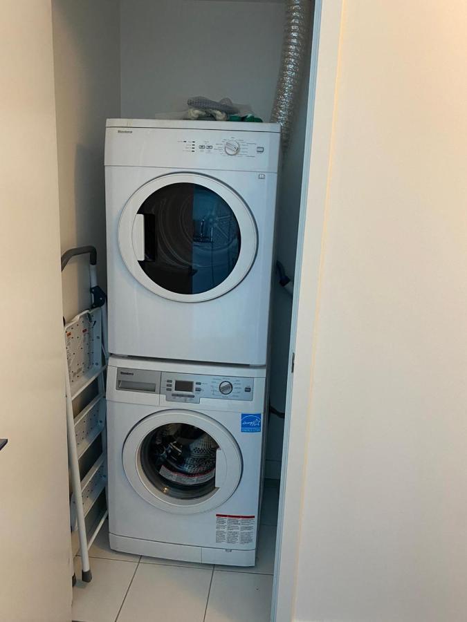 Ihost Suites Ice Condo Toronto Esterno foto