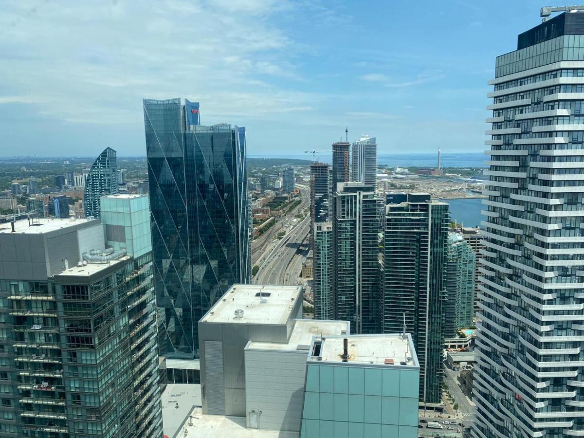 Ihost Suites Ice Condo Toronto Esterno foto