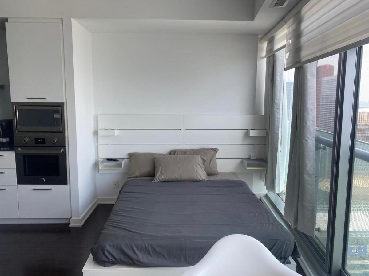 Ihost Suites Ice Condo Toronto Esterno foto