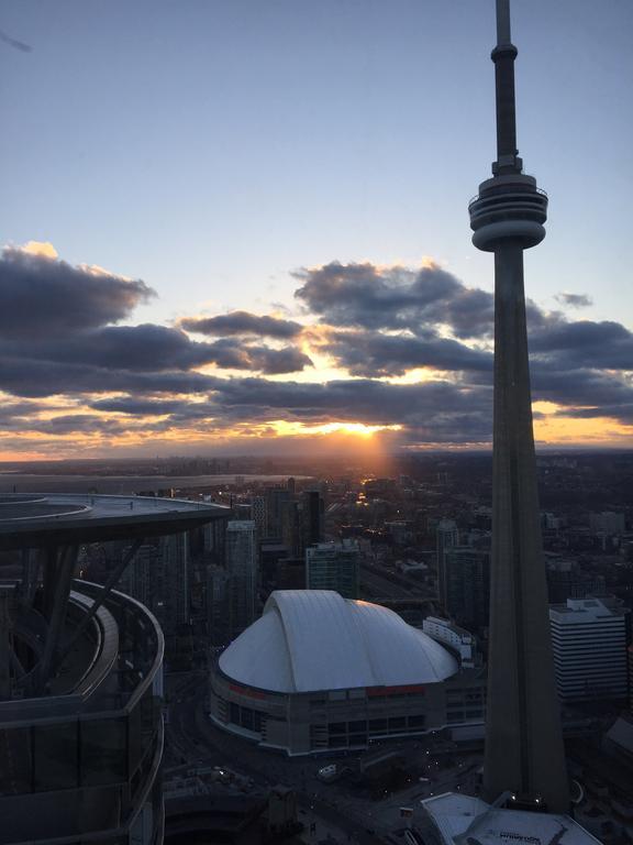 Ihost Suites Ice Condo Toronto Esterno foto
