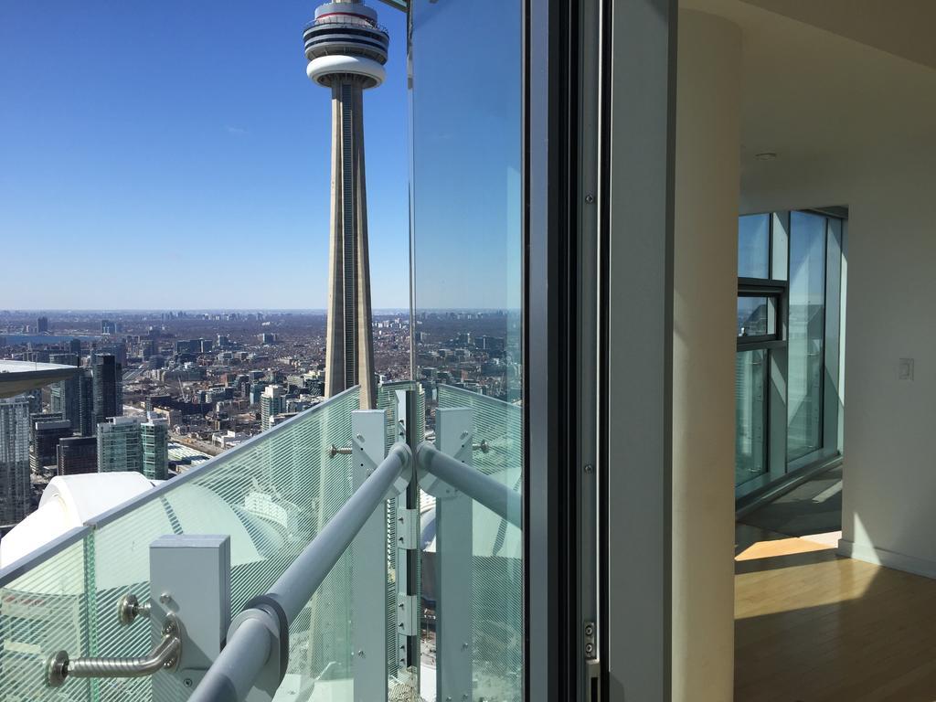 Ihost Suites Ice Condo Toronto Esterno foto